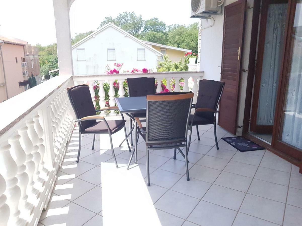 Nada And Family Apartment Rovinjsko Selo Ngoại thất bức ảnh
